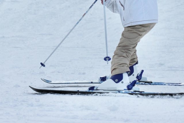 日帰りバスツアーでスノボをする長所と短所とは何か