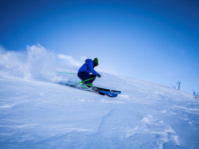 日帰りで行くバスでのスノボツアー